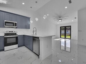 5119 24th St SW in Lehigh Acres, FL - Building Photo - Building Photo