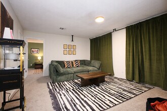 2751 Forest Spur in San Antonio, TX - Building Photo - Building Photo