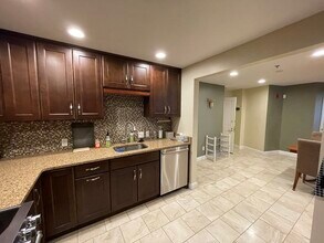 4 Charlesgate E in Boston, MA - Building Photo - Building Photo