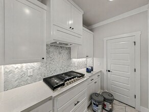 6906 SW Basswood Ave in Bentonville, AR - Building Photo - Building Photo