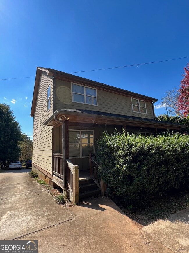 property at 1430 E Broad St