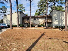 941 Applewood Ln in Fayetteville, NC - Building Photo