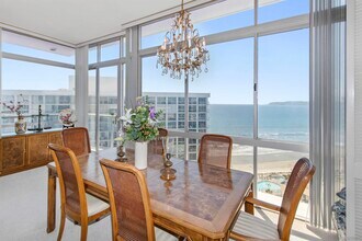 1750 Avenida Del Mundo in Coronado, CA - Building Photo - Building Photo