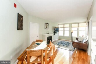 715 6th St NW in Washington, DC - Building Photo - Building Photo