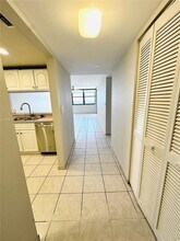 2555 Collins Ave, Unit 1609 in Miami Beach, FL - Building Photo - Building Photo