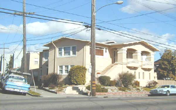 1910-1914 51st Ave in Oakland, CA - Foto de edificio - Building Photo