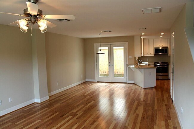 5951 S Loop E in Houston, TX - Building Photo - Building Photo