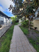 895 80th St in Miami Beach, FL - Foto de edificio - Building Photo