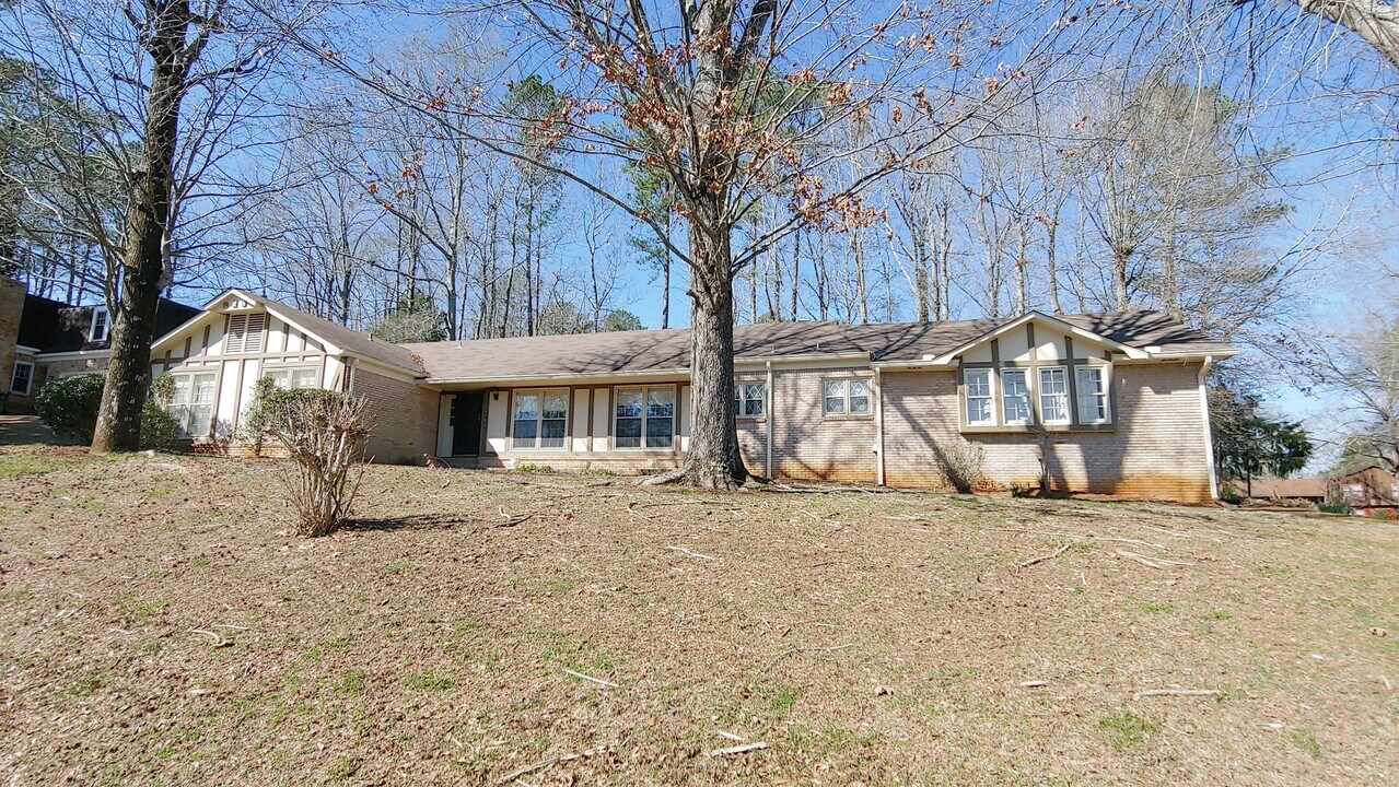 4750 Heatherwood Dr in Tuscaloosa, AL - Building Photo