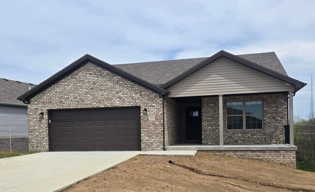 property at 737 Yellowstone Trl