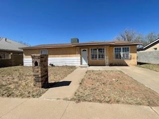515 Overton Ave in Odessa, TX - Building Photo
