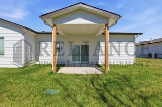 501 Elmwood St in Park City, KS - Building Photo - Building Photo