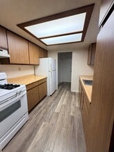 114 Geil St in Salinas, CA - Foto de edificio - Building Photo