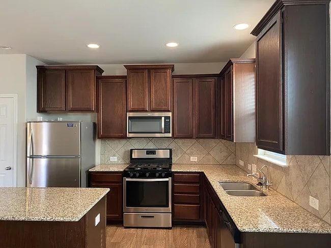 183 Guemal Rd in Buda, TX - Building Photo - Building Photo