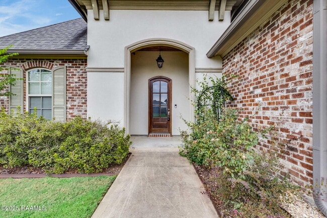 215 Capstone Crossing in Lafayette, LA - Building Photo - Building Photo