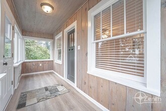 2541 SW 6th Ave in Camas, WA - Building Photo - Building Photo