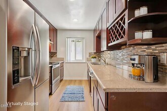 1935 Alpha Rd, Unit 310 in Glendale, CA - Building Photo - Building Photo