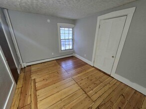 15 Carr Ln-Unit -2 in Farmingdale, ME - Building Photo - Building Photo