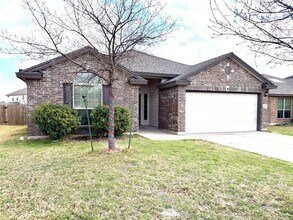 500 Obsidian Ln in Jarrell, TX - Building Photo - Building Photo