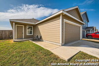 4126 Cataract Cir in San Antonio, TX - Foto de edificio - Building Photo