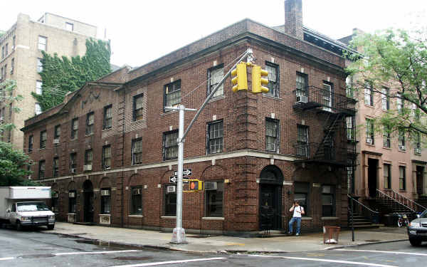 50 Clark St in Brooklyn, NY - Building Photo - Building Photo