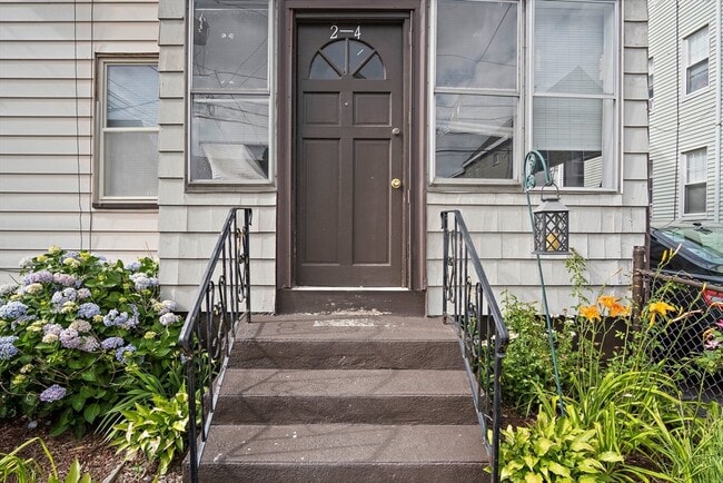 property at 4 Harris Ave