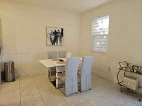 10407 NW 82nd St in Doral, FL - Building Photo - Building Photo