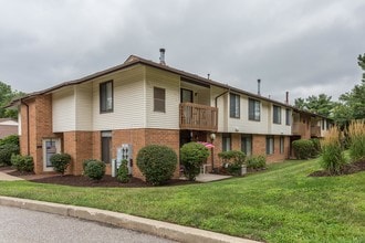 Parkridge Apartments in Cleveland, OH - Foto de edificio - Building Photo