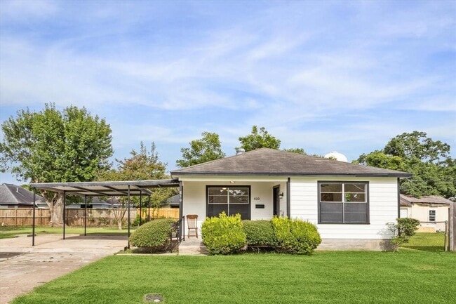 property at 810 Dutch St