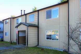 916 75th St E in Tacoma, WA - Building Photo