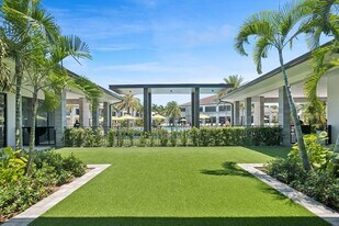 4725 NW 85th Ave in Doral, FL - Building Photo