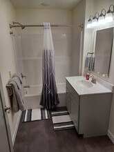 514 Farnam St, Unit Cozy New Twindo in La crosse, WI - Foto de edificio - Building Photo