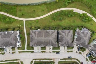 19911 Curved Steel Dr in Cypress, TX - Building Photo - Building Photo