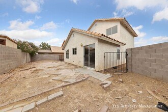 5428 Maddox Ave in Las Vegas, NV - Building Photo - Building Photo