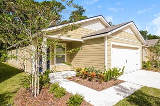 7808 Meadow Walk Ln in Jacksonville, FL - Building Photo - Building Photo