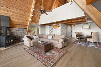 9063 Mundell Rd in Rogers, AR - Building Photo - Building Photo