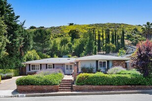 4324 Natoma Ave in Los Angeles, CA - Building Photo
