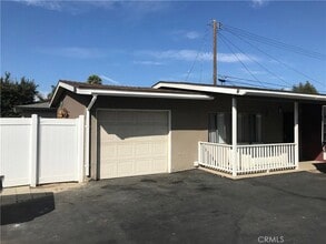 2536 Orange Ave in Costa Mesa, CA - Building Photo - Building Photo