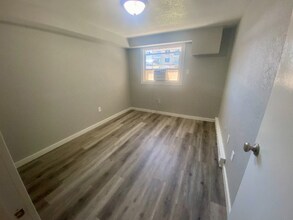 1131 Spencer St in Grinnell, IA - Foto de edificio - Building Photo