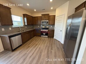 328 Skye Ln in Cartersville, GA - Building Photo - Building Photo