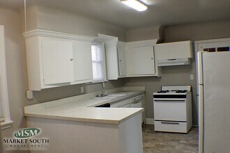 212 E 46th St in Savannah, GA - Building Photo - Building Photo