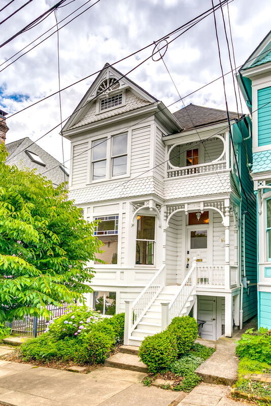 property at 14 SW Whitaker St