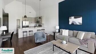 22052 Stratford Wy in Athens, AL - Building Photo