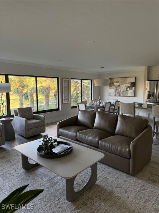 522 Wildwood Ln in Naples, FL - Foto de edificio