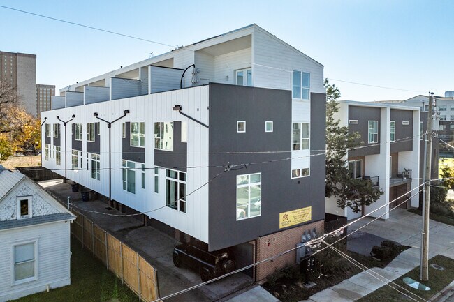 4210 Roseland Ave in Dallas, TX - Building Photo - Building Photo
