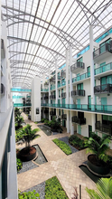 6000 Collins Ave, Unit 305 in Miami Beach, FL - Building Photo - Building Photo