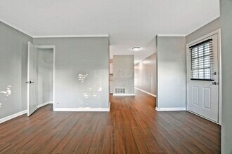 1423 E Breckinridge St in Louisville, KY - Foto de edificio - Building Photo
