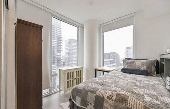 7 Wood St in Toronto, ON - Building Photo - Building Photo