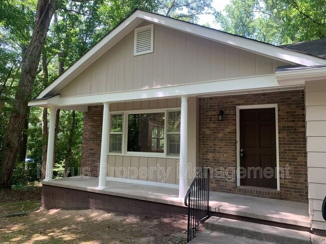 110 Walker Woods Dr in Carrollton, GA - Building Photo - Building Photo