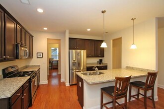 4900 W Liberty Park Cir in North Charleston, SC - Building Photo - Building Photo